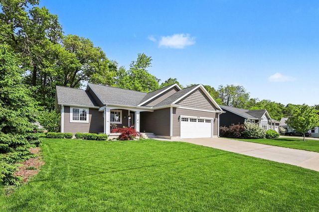 2006 Lake Avenue, North Muskegon City, MI 49445