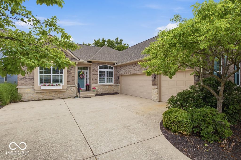 15426 Mission Hills Drive, Carmel, IN 46033