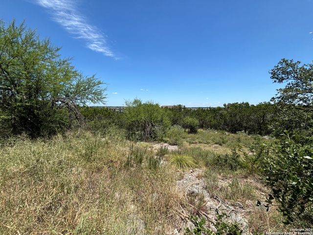 52 Champions Run, San Antonio, TX 78258