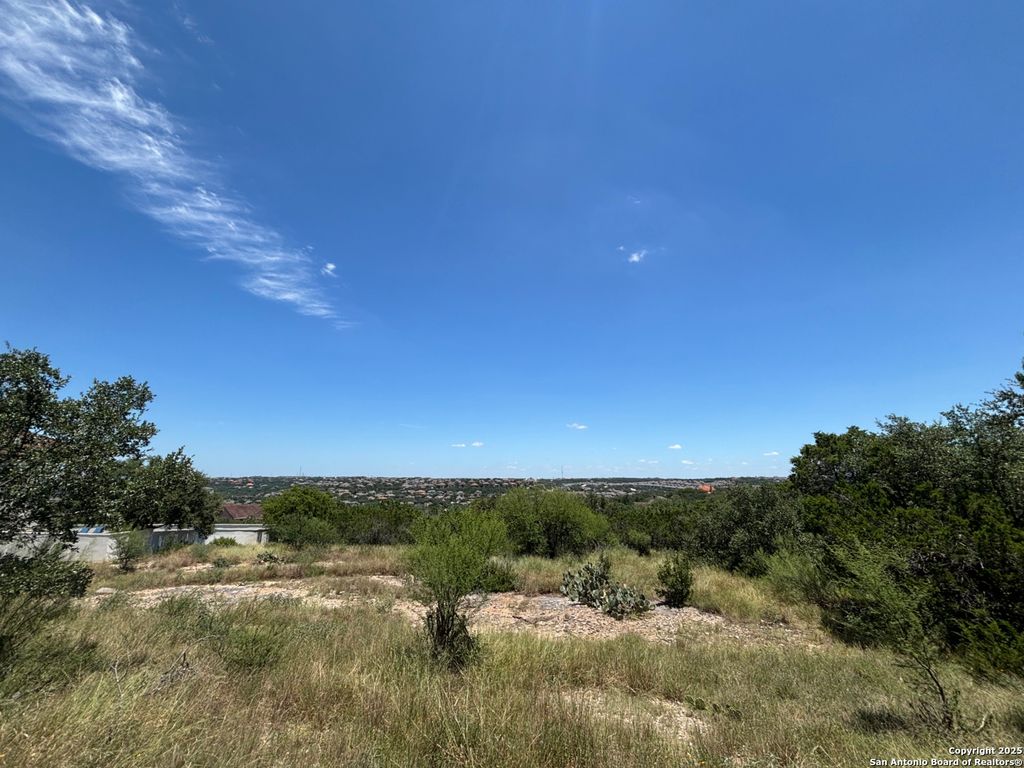 52 Champions Run, San Antonio, TX 78258