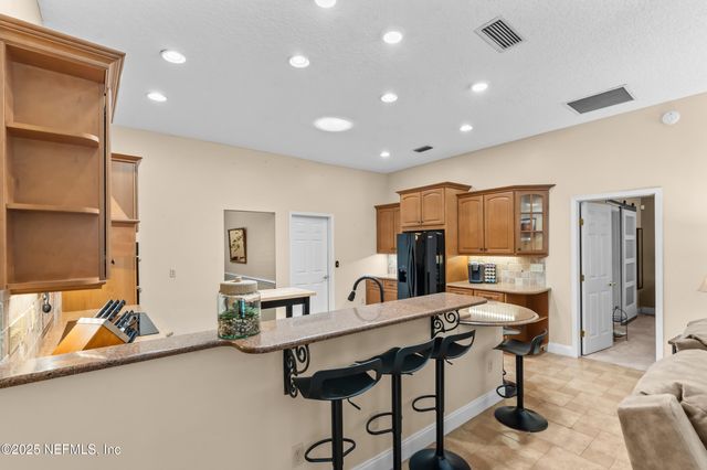 6566 RIVERCREST Drive, Jacksonville, FL 32226