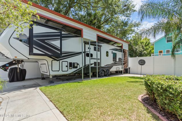 6566 RIVERCREST Drive, Jacksonville, FL 32226