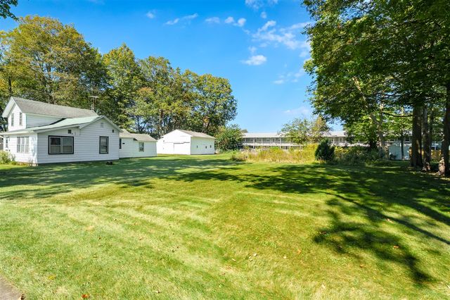 527 Osterhout Street, Schoolcraft, MI 49087