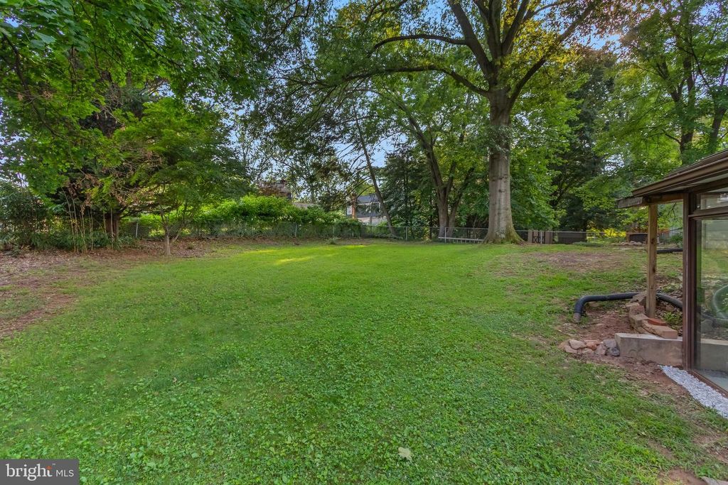 1509 LEISTER DR, Silver Spring, MD 20904