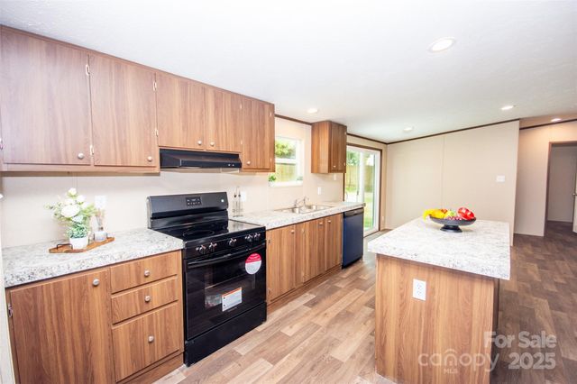 112 Triton Drive, Statesville, NC 28625