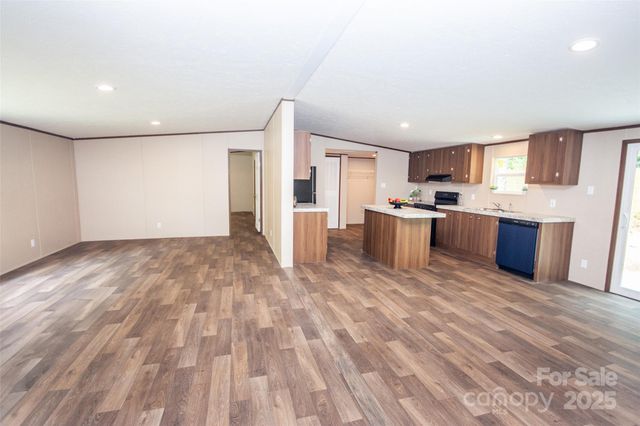 112 Triton Drive, Statesville, NC 28625