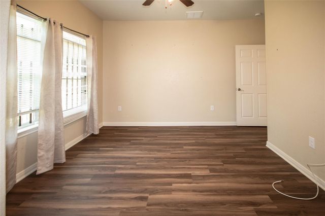 6010 Lyndhurst Drive, Houston, TX 77033