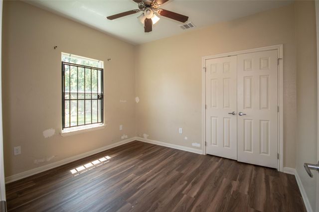 6010 Lyndhurst Drive, Houston, TX 77033