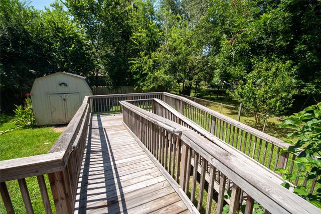 6010 Lyndhurst Drive, Houston, TX 77033