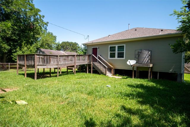 6010 Lyndhurst Drive, Houston, TX 77033