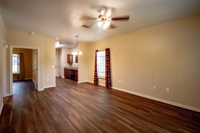6010 Lyndhurst Drive, Houston, TX 77033