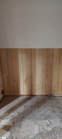 135 Glenn Road, Greenville, SC 29607