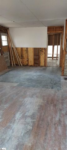 135 Glenn Road, Greenville, SC 29607