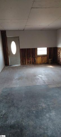 135 Glenn Road, Greenville, SC 29607