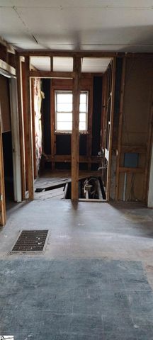 135 Glenn Road, Greenville, SC 29607