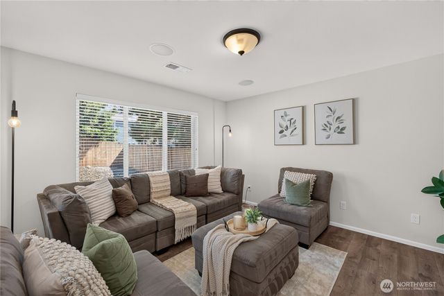 24066 SE 262nd Place, Maple Valley, WA 98038