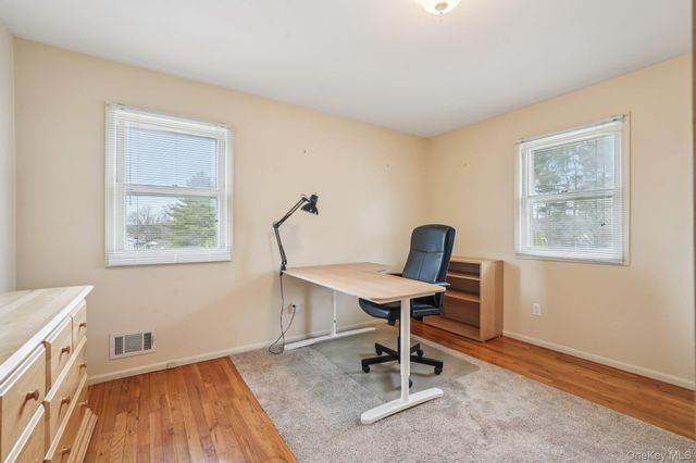 23 Oriole Road, New City, NY 10956