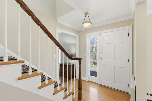 14 Blueberry Ridge Road, Setauket, NY 11733
