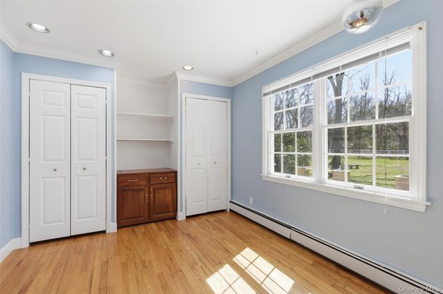 14 Blueberry Ridge Road, Setauket, NY 11733