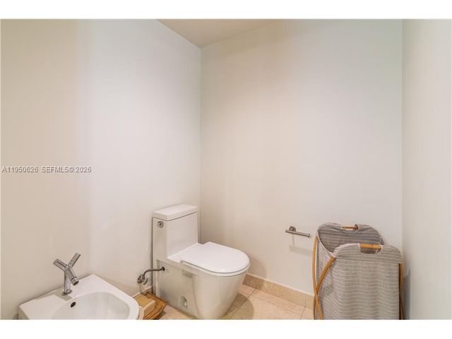 400 Alton Rd 705, Miami Beach, FL 33139