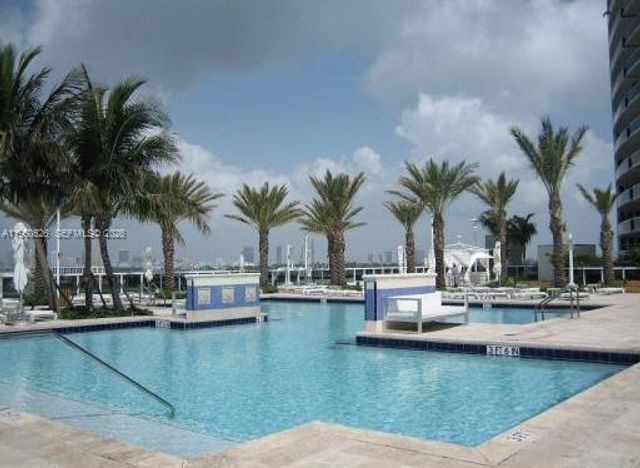 400 Alton Rd 705, Miami Beach, FL 33139