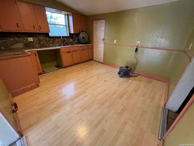 7367 Palm Park Blvd, San Antonio, TX 78223