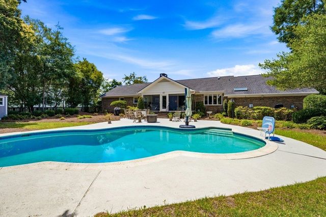 410 Pinecrest Dr., Myrtle Beach, SC 29572