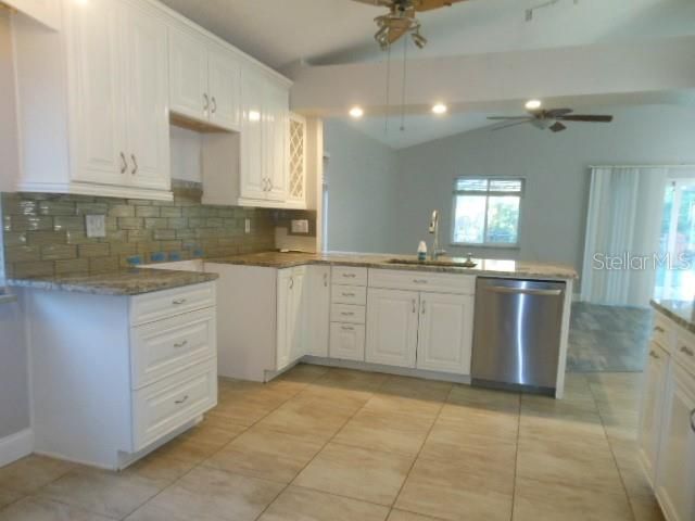 4915 WESTERLY DRIVE, New Port Richey, FL 34653