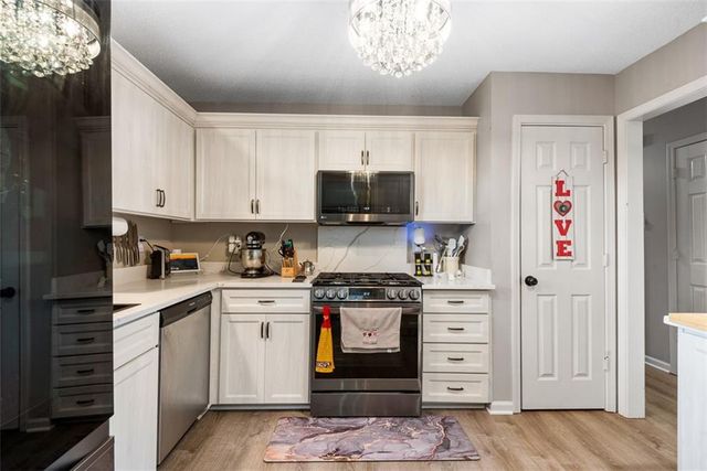 134 Debra Street, Lansing, KS 66043