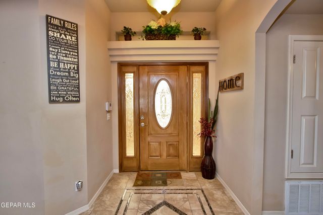 5703 Edinburgh Drive, Santa Teresa, NM 88008