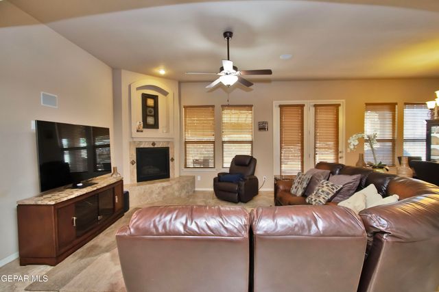 5703 Edinburgh Drive, Santa Teresa, NM 88008