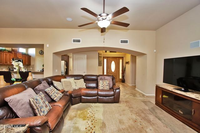 5703 Edinburgh Drive, Santa Teresa, NM 88008