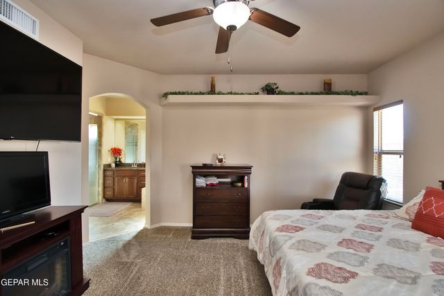 5703 Edinburgh Drive, Santa Teresa, NM 88008