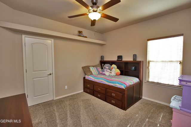 5703 Edinburgh Drive, Santa Teresa, NM 88008