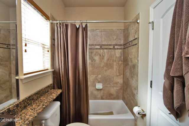 5703 Edinburgh Drive, Santa Teresa, NM 88008