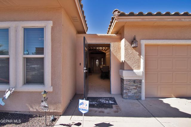 5703 Edinburgh Drive, Santa Teresa, NM 88008