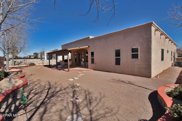 5703 Edinburgh Drive, Santa Teresa, NM 88008