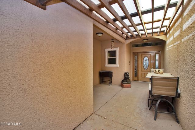 5703 Edinburgh Drive, Santa Teresa, NM 88008