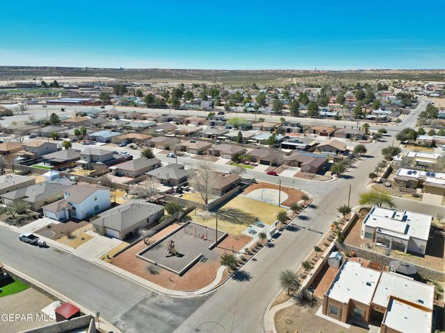 5703 Edinburgh Drive, Santa Teresa, NM 88008