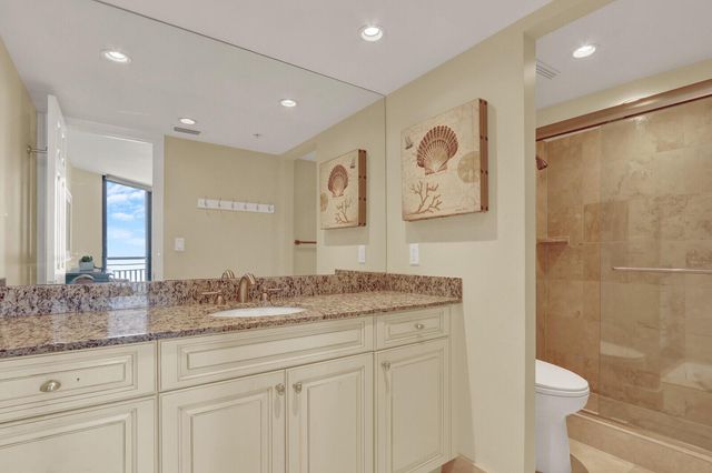 3000 N Ocean Drive 7h, Singer Island, FL 33404
