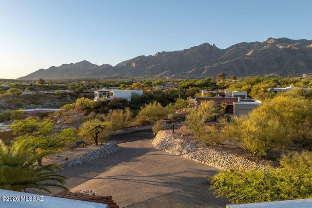 5310 N Calle Bujia, Tucson, AZ 85718