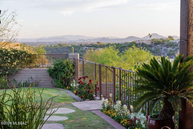 5310 N Calle Bujia, Tucson, AZ 85718