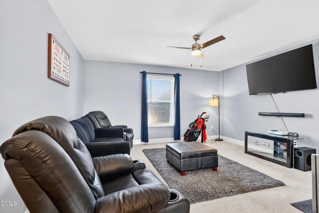 8144 Hovingham Way, Raleigh, NC 27616