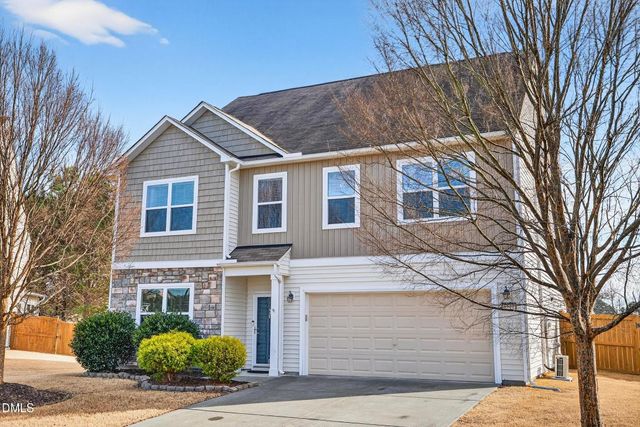 8144 Hovingham Way, Raleigh, NC 27616