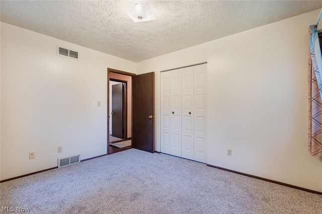 4970 New Road, Austintown, OH 44515