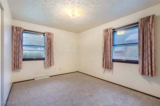 4970 New Road, Austintown, OH 44515