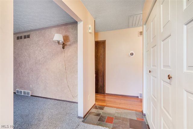 4970 New Road, Austintown, OH 44515