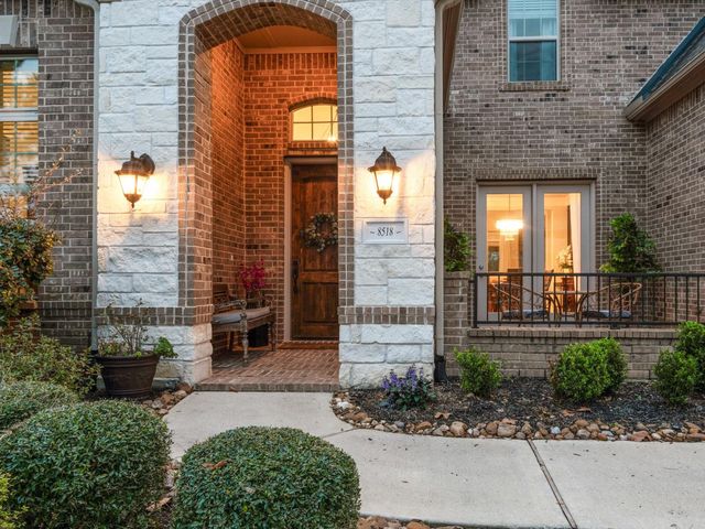 8518 Alford Point Drive, Magnolia, TX 77354