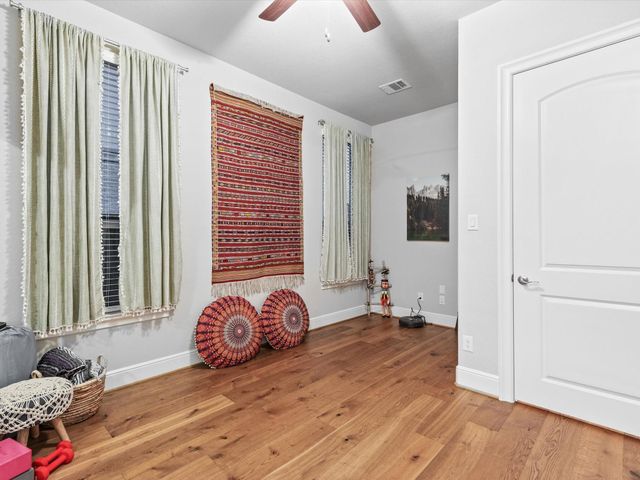 8518 Alford Point Drive, Magnolia, TX 77354