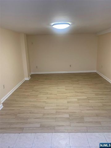 272 Day Avenue, Fairview, NJ 07022